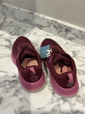 REVITALIGN Women's Burgundy & Pink Athletic Sneakers